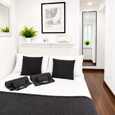 Mouraria Modern Homestay *