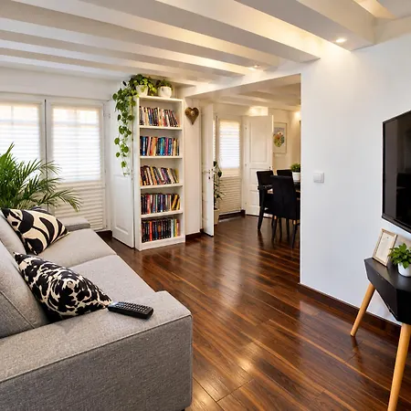 Homestay Mouraria Modern